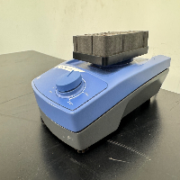 IKA MS 3 Vortexer image 1